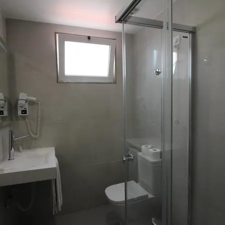 Imperador ホテル 2*